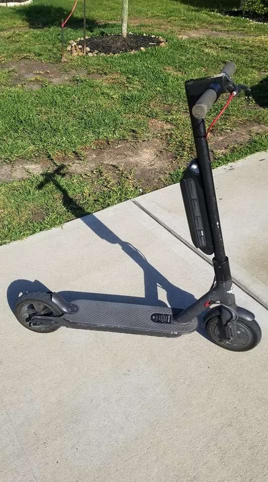 共享電動(dòng)滑板車(chē) 共享電動(dòng)滑板車(chē)