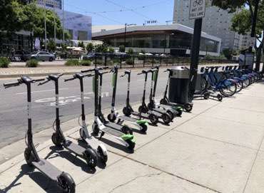 共享電動(dòng)滑板車已停入指定點(diǎn),APP仍扣款什么原因?